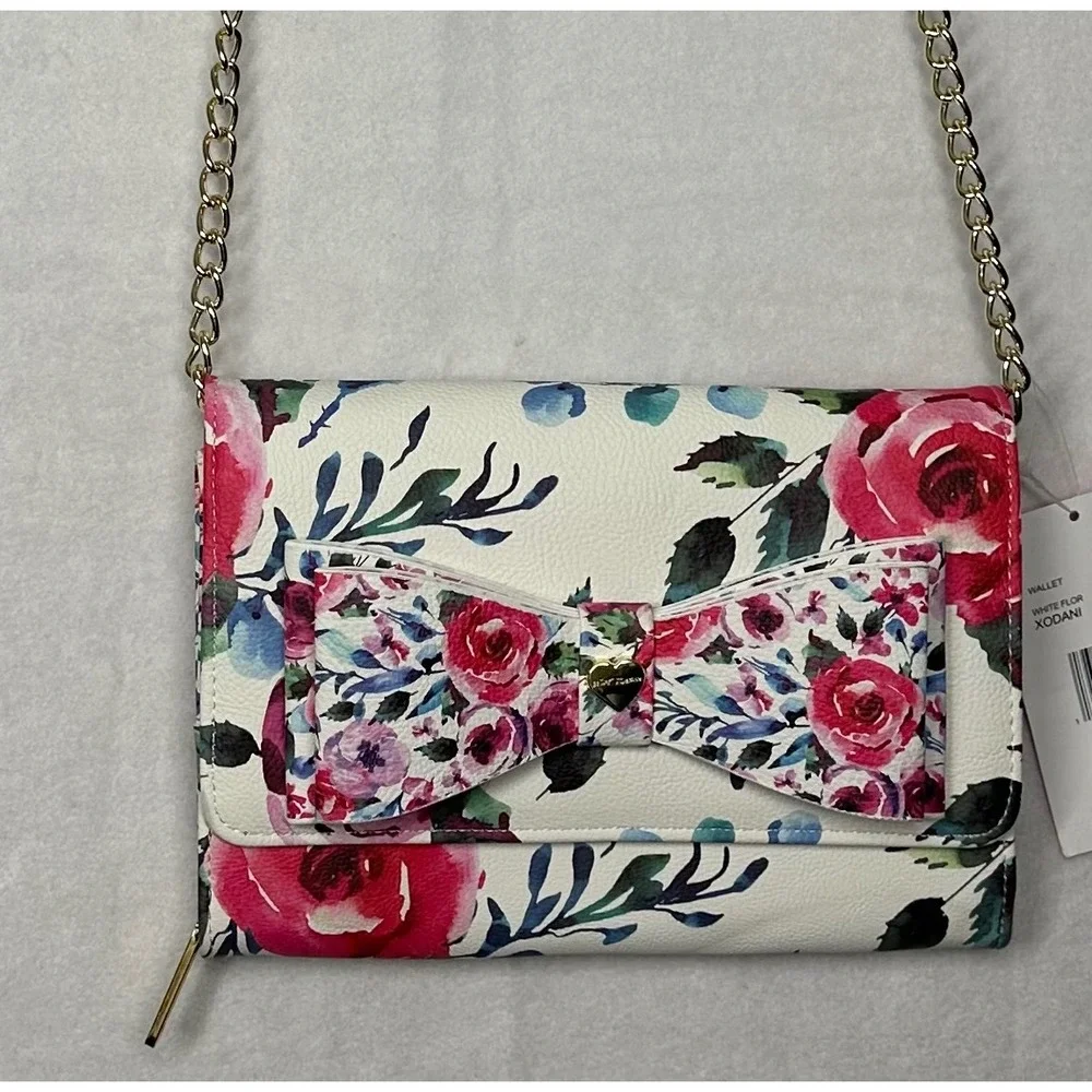NWT‎ Betsey Johnson Wallet White Floral Print Chain Strap Bow Accent